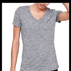 Women’s Under Armour V-Neck Tshirt